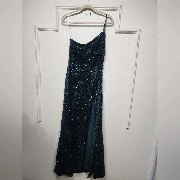 Lulus Won the Lottery Emerald Green Sequin One-Shoulder Maxi Dress M Wedding - Picture 7 of 11